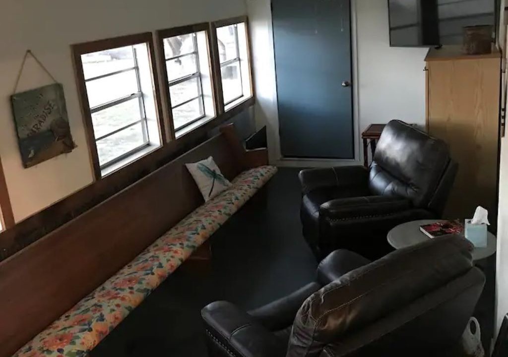 Photo of Livingroom in Eudora