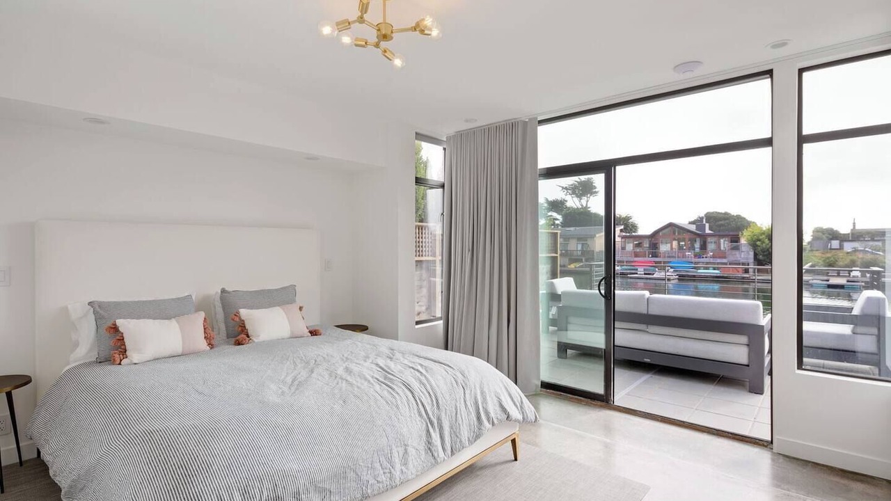 Photo of Others in Stinson Beach