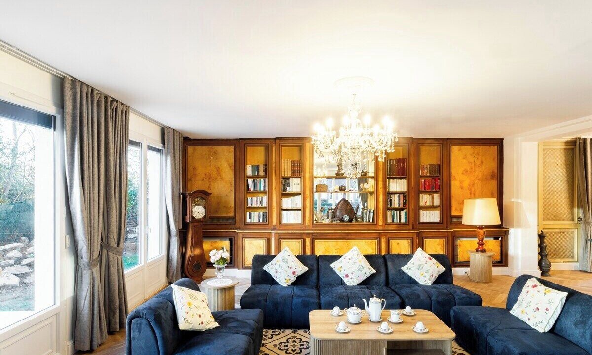 Photo of Livingroom in Sceaux