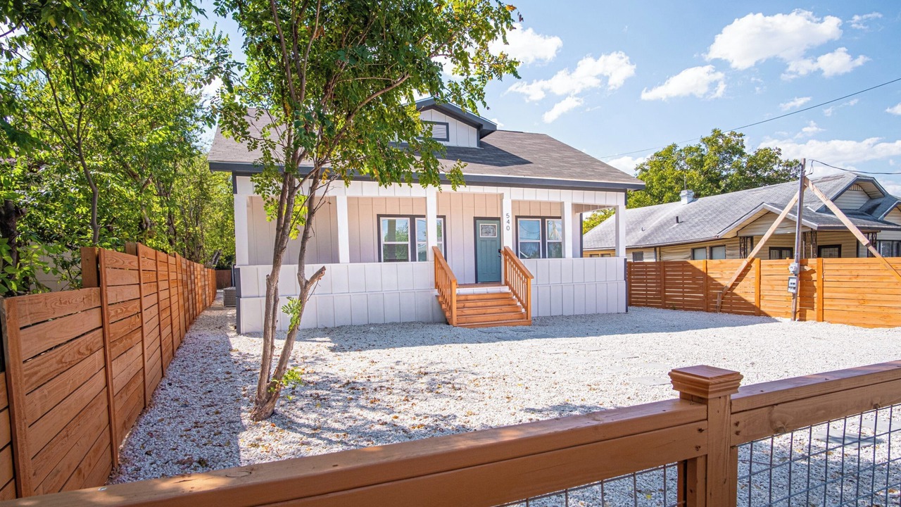 Photo of Outdoor in Highland Park