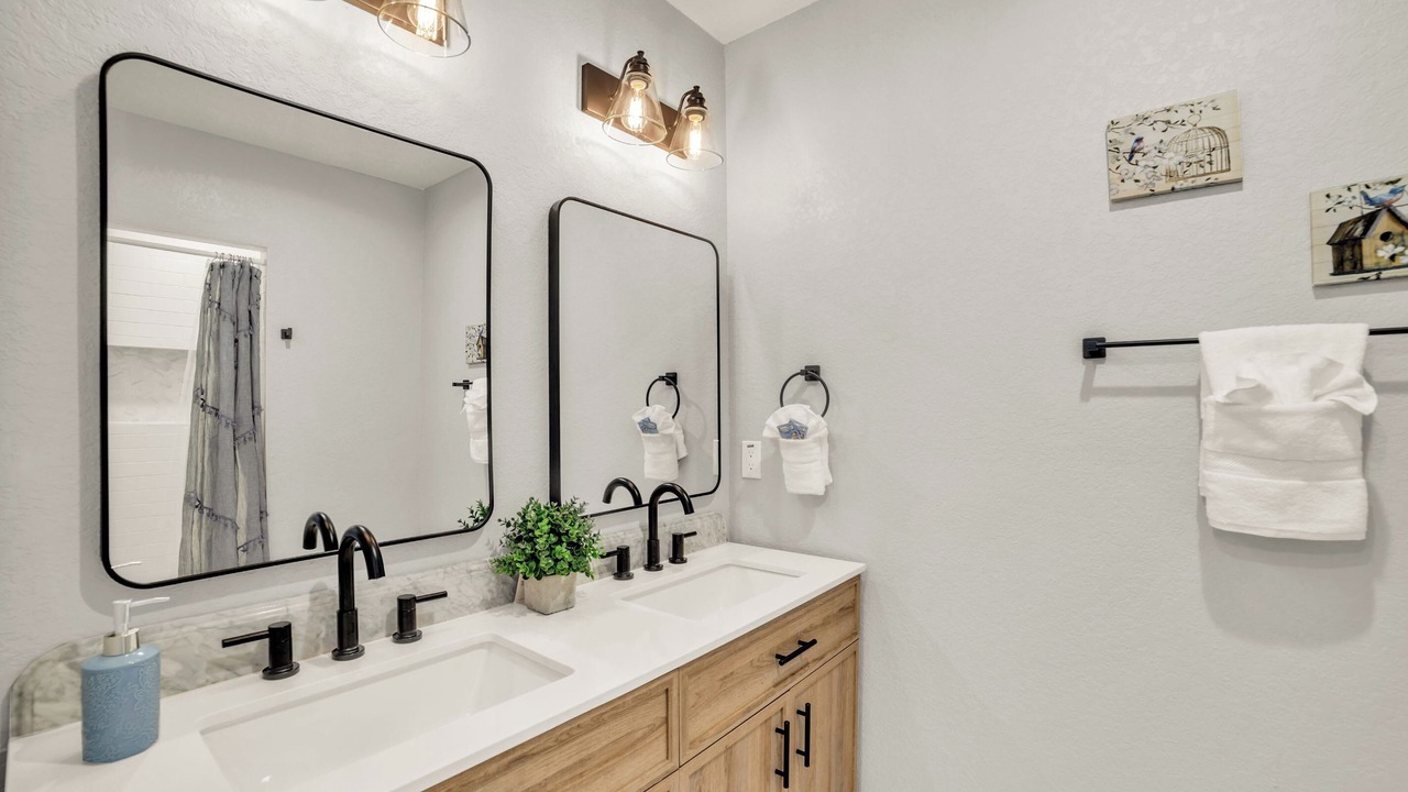 Photo of Bathroom in Denver Heights