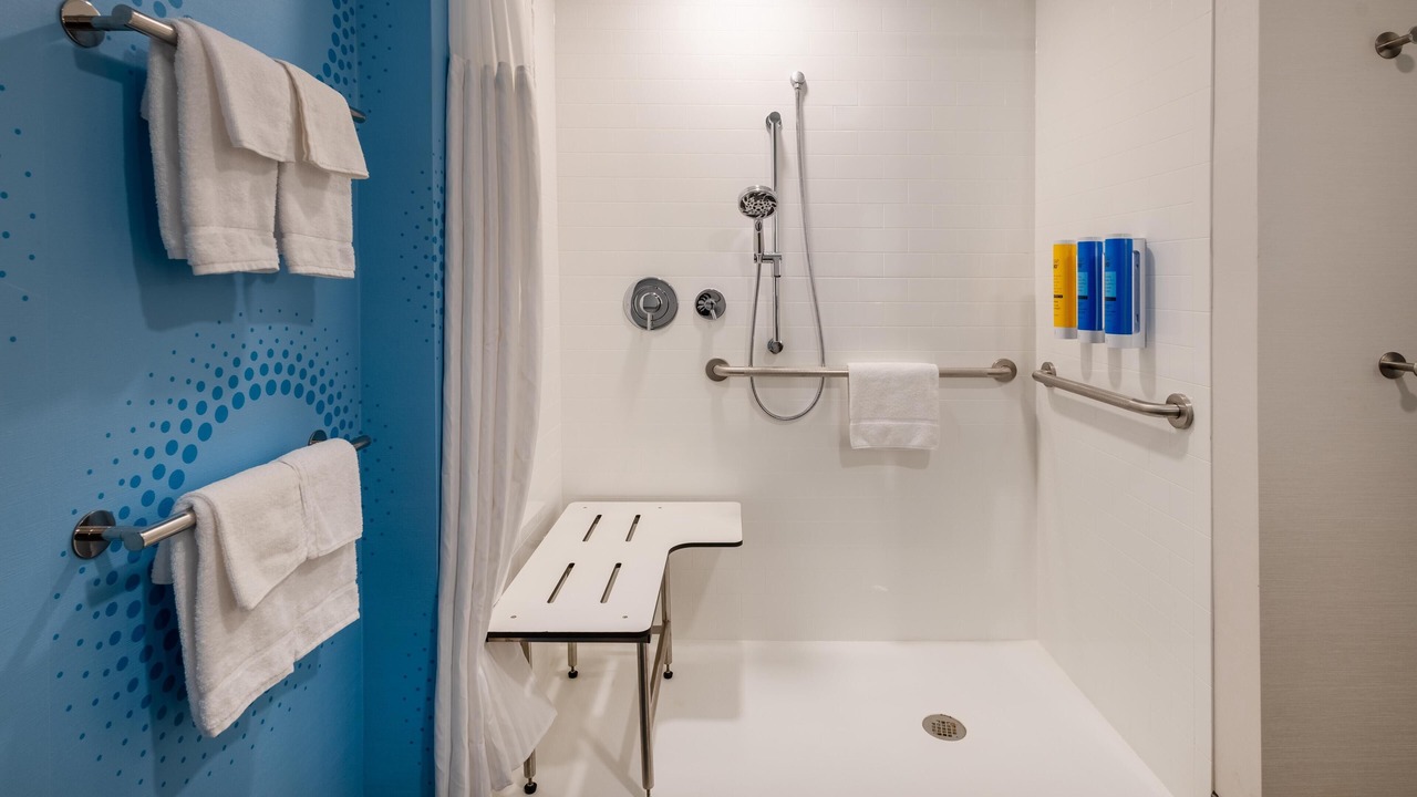 Photo of Bathroom in Commerce