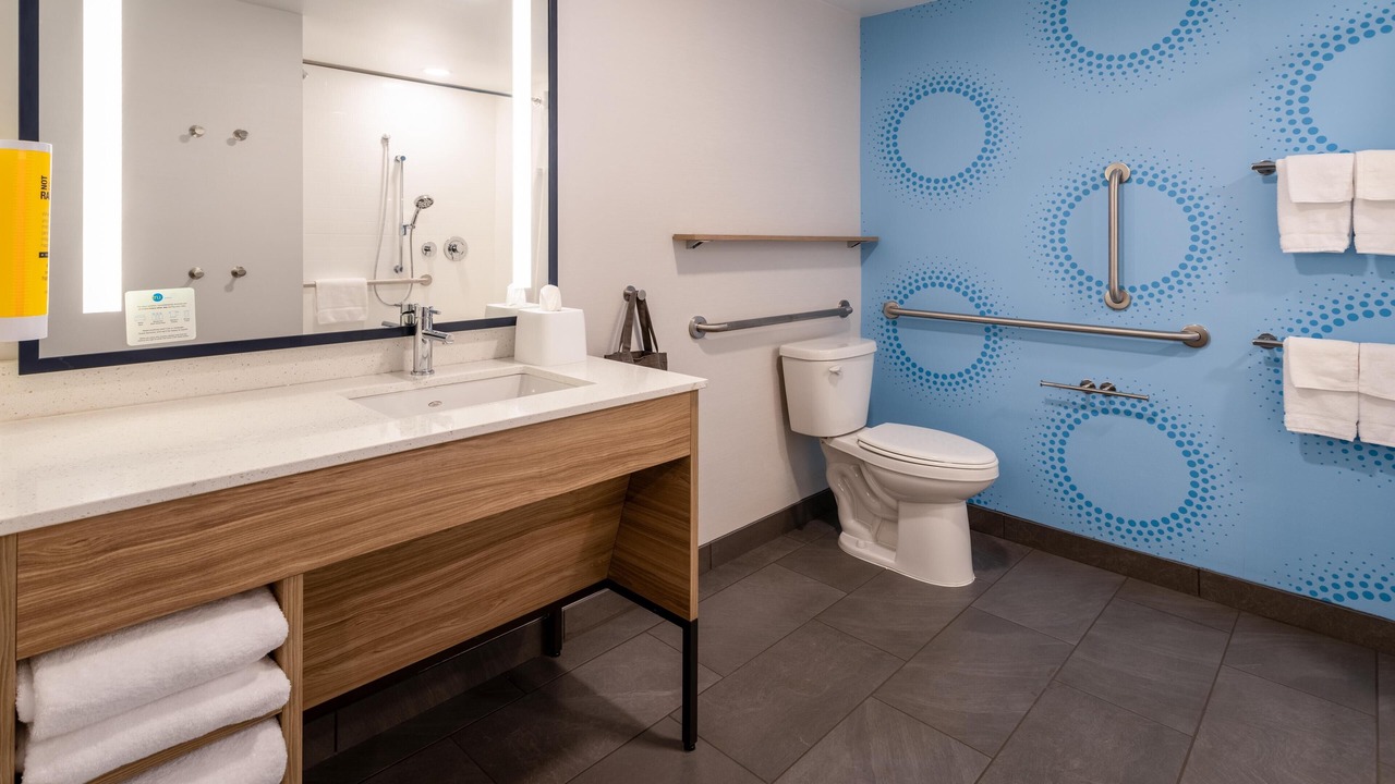 Photo of Others in Commerce