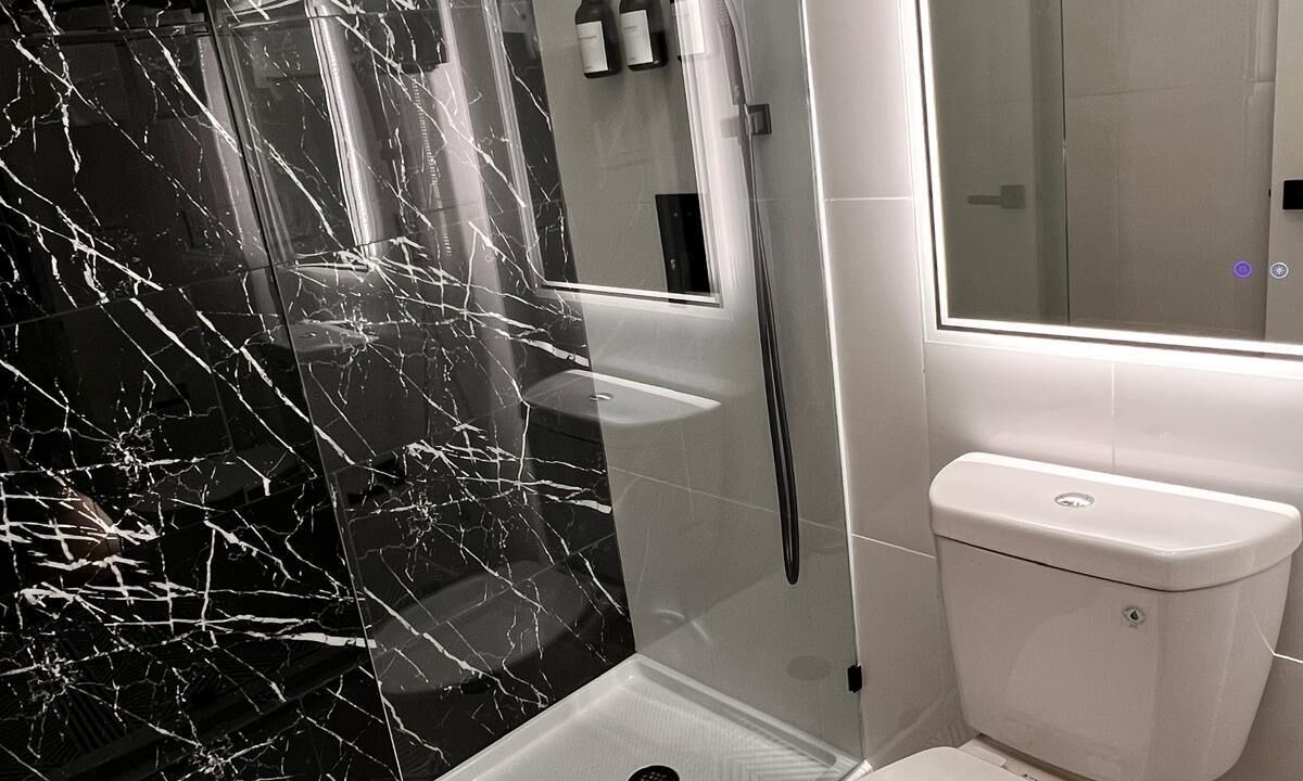 Photo of Bathroom in Shamrock