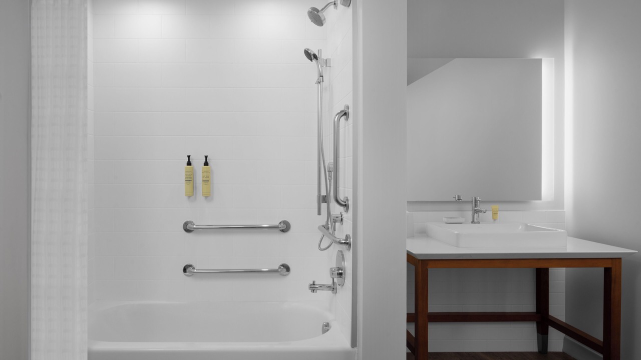 Photo of Bathroom in Harris Ridge