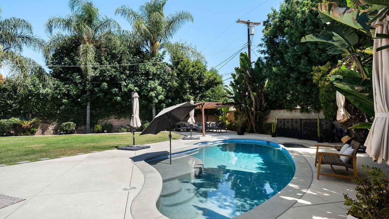 Photo of Outdoor in Reseda