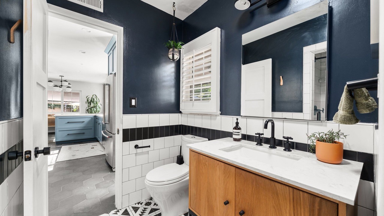Photo of Bathroom in Reseda
