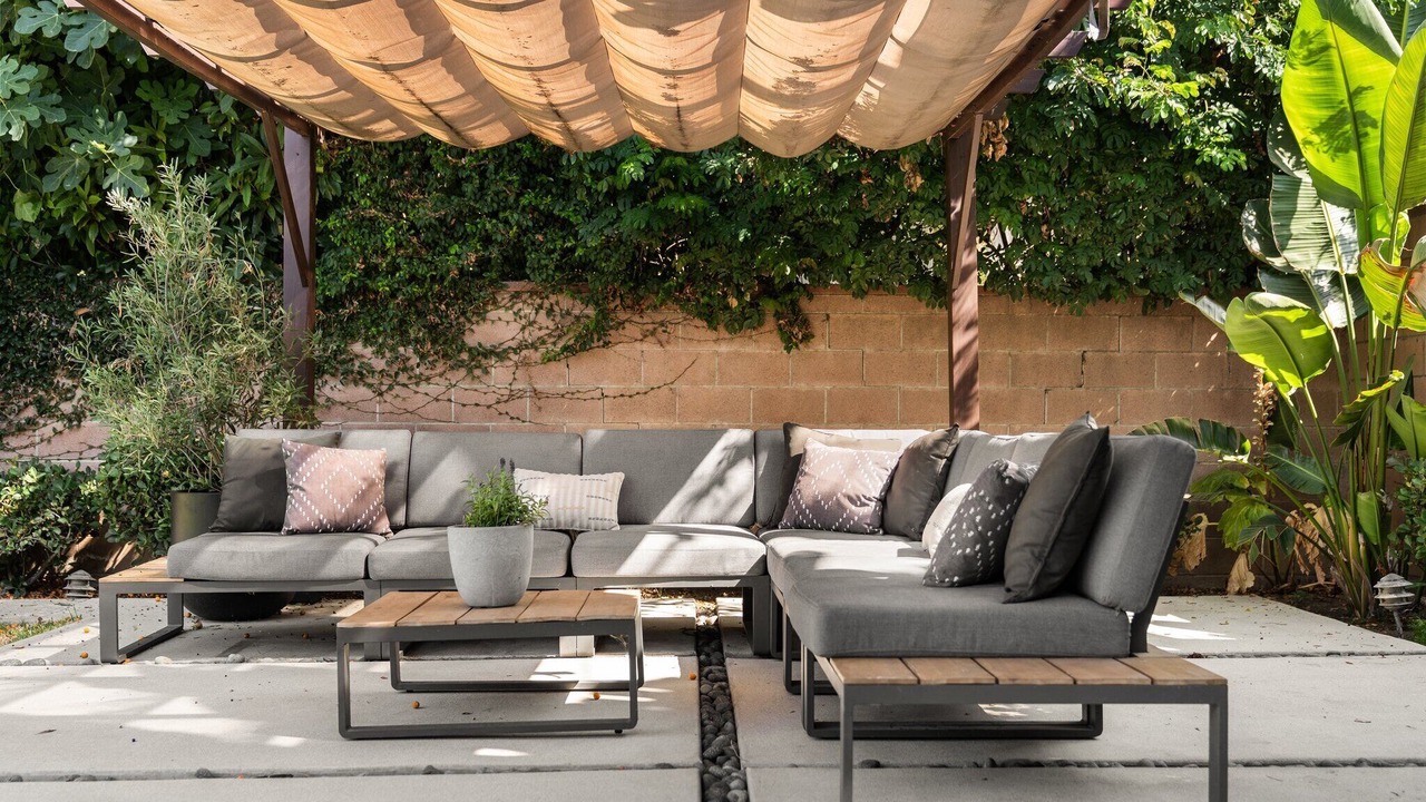 Photo of Patio Balcony in Reseda