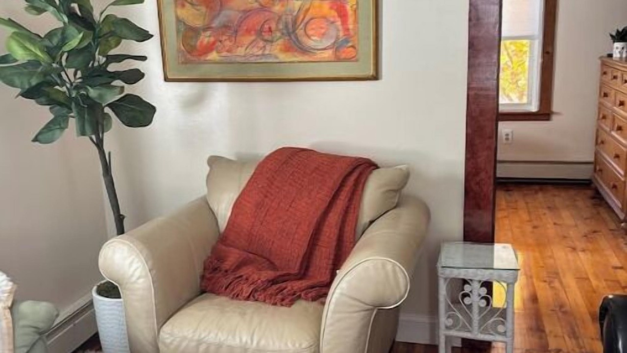 Photo of Livingroom in Plainville