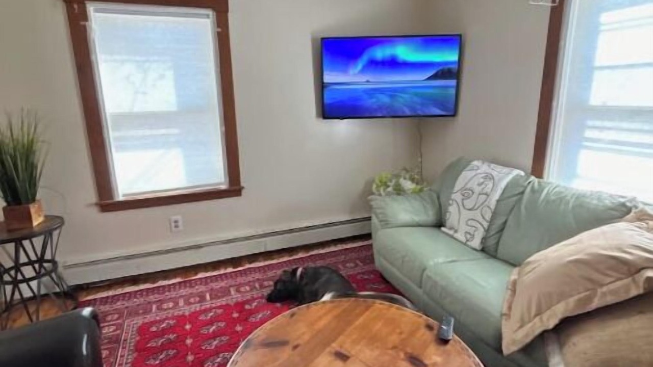 Photo of Livingroom in Plainville