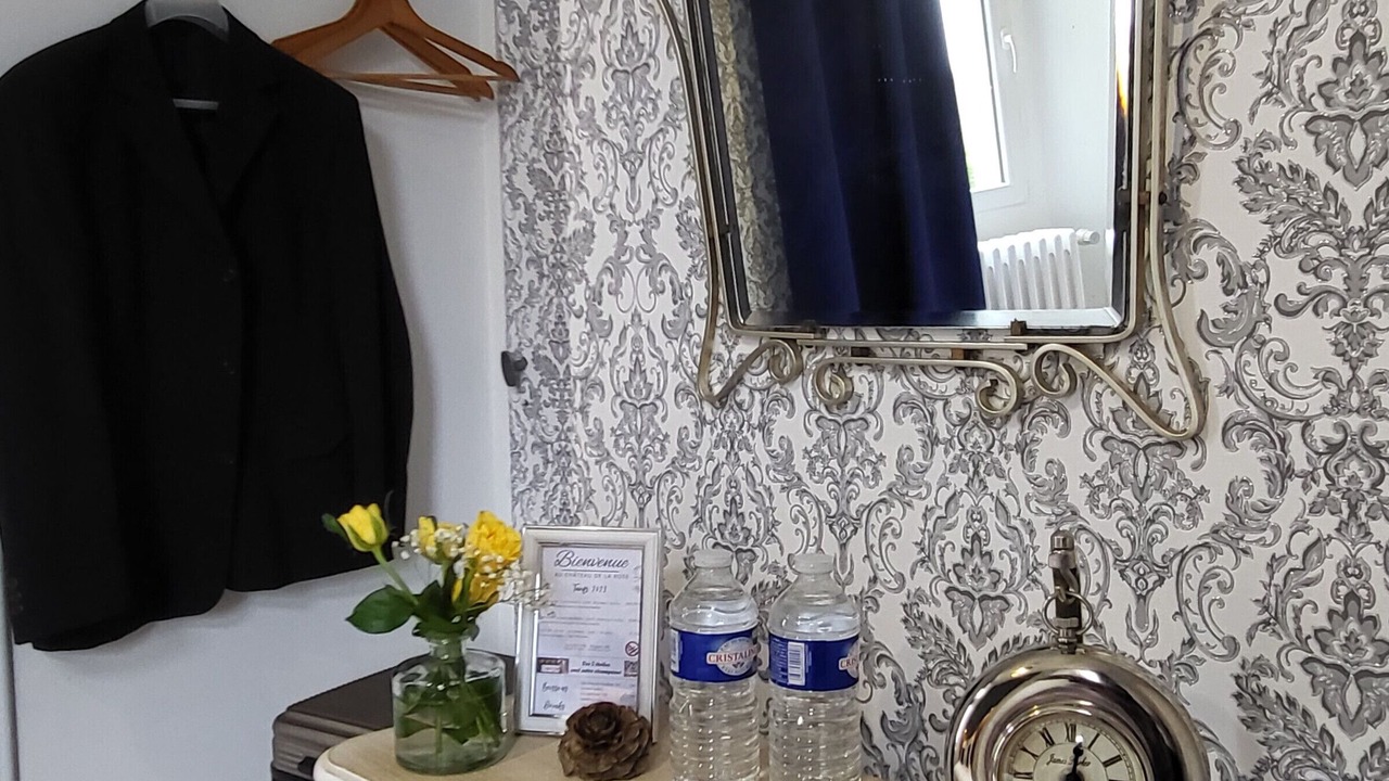 Photo of Others in Cluis