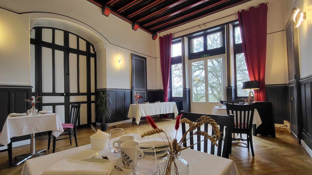 Photo of Others in Cluis