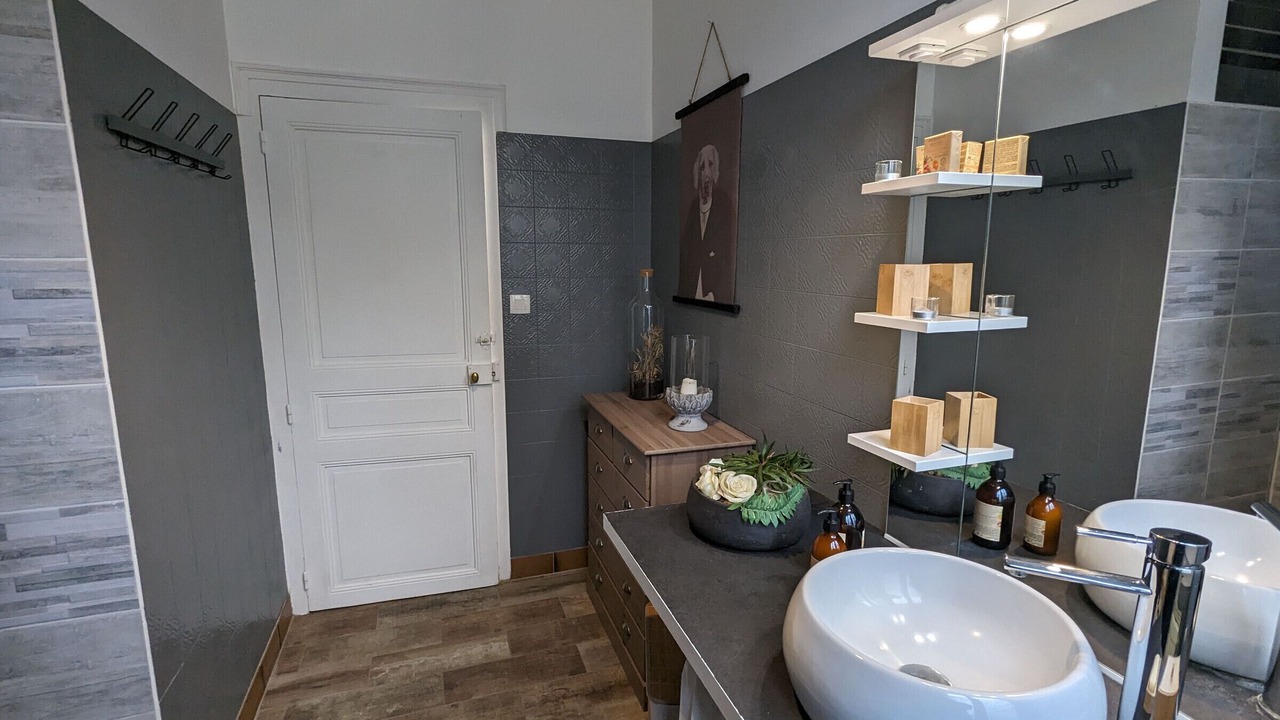 Photo of Others in Lorris