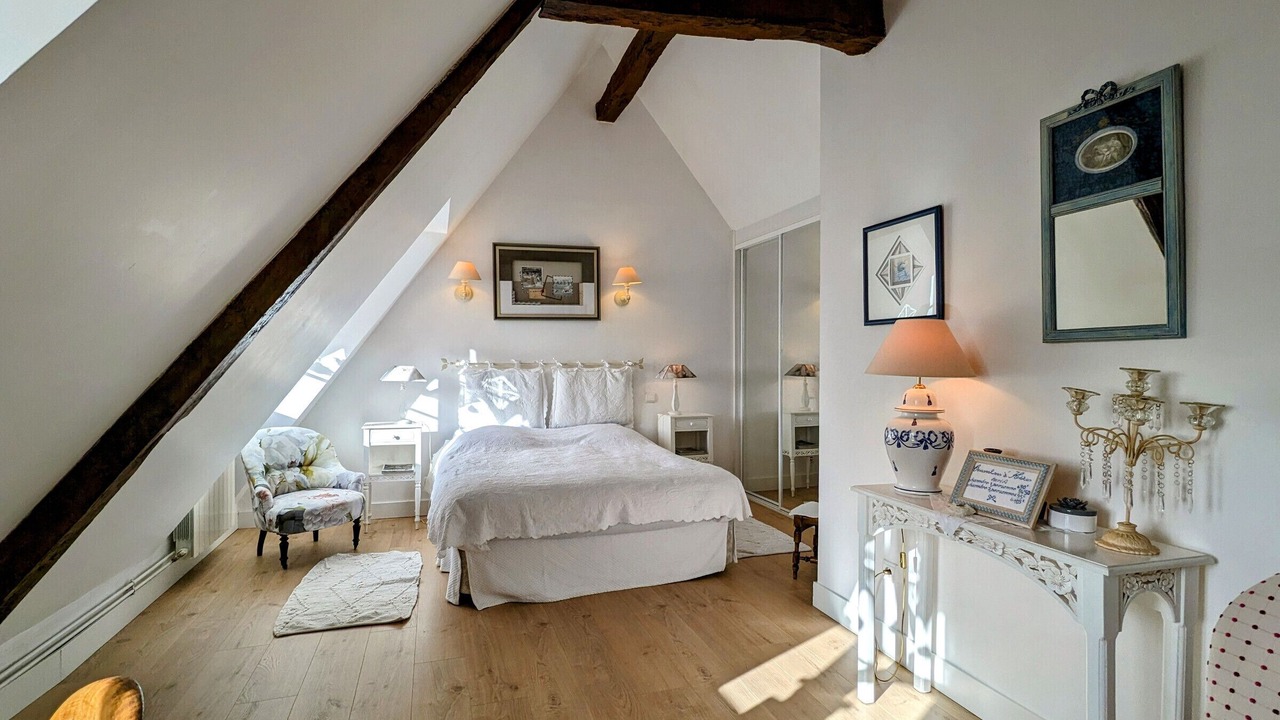 Photo of Others in Azay-le-Ferron