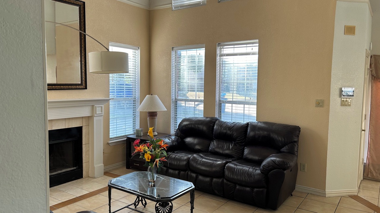 Photo of Livingroom in DeSoto