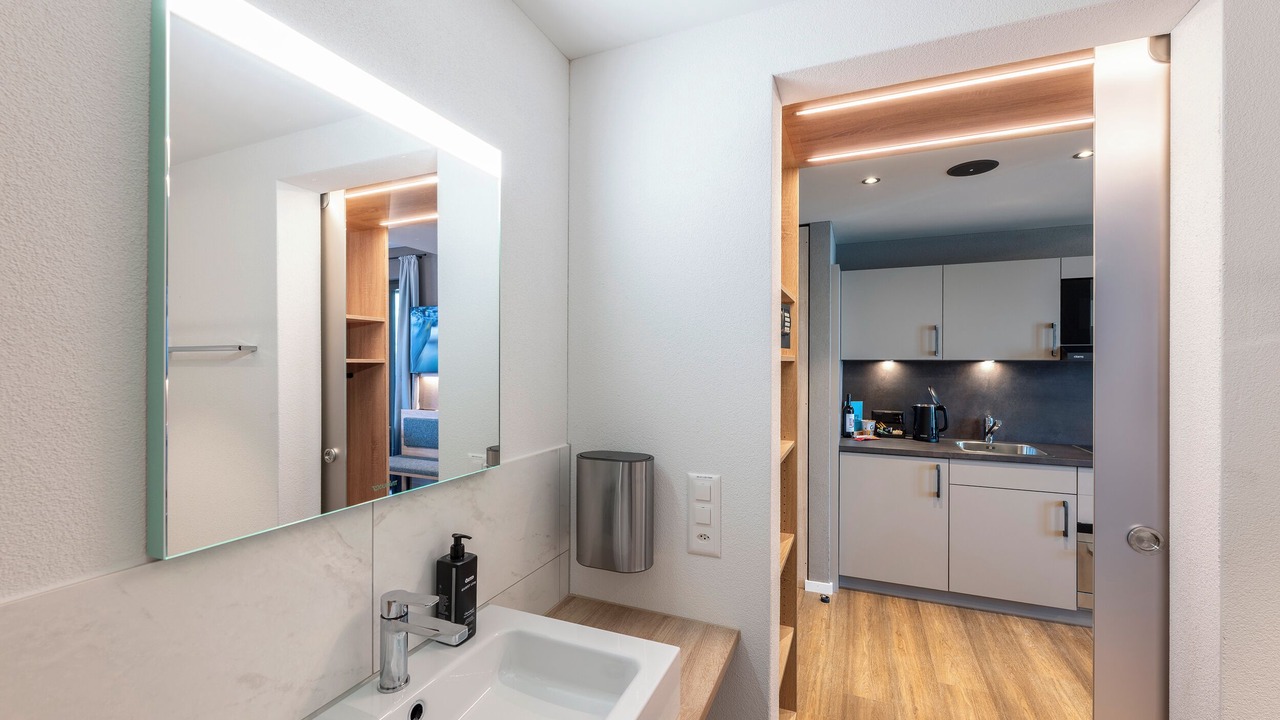 Photo of Others in Arth