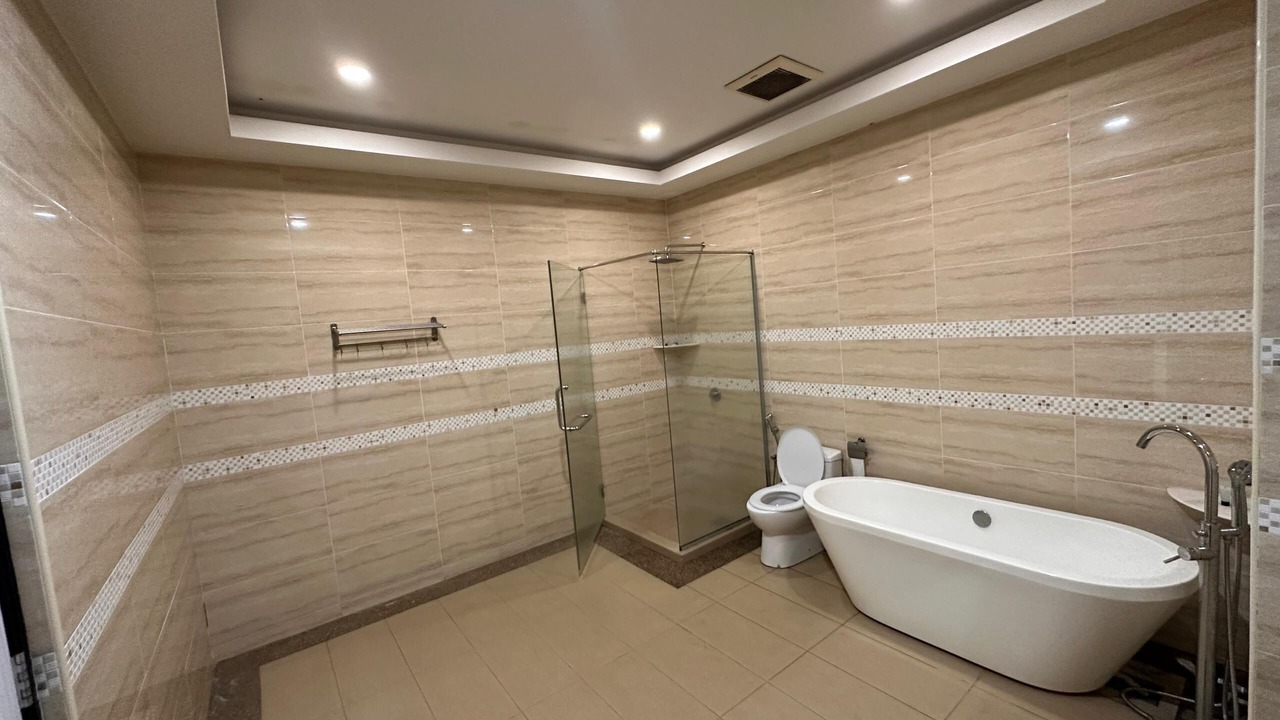 Photo of Bathroom in Jambu