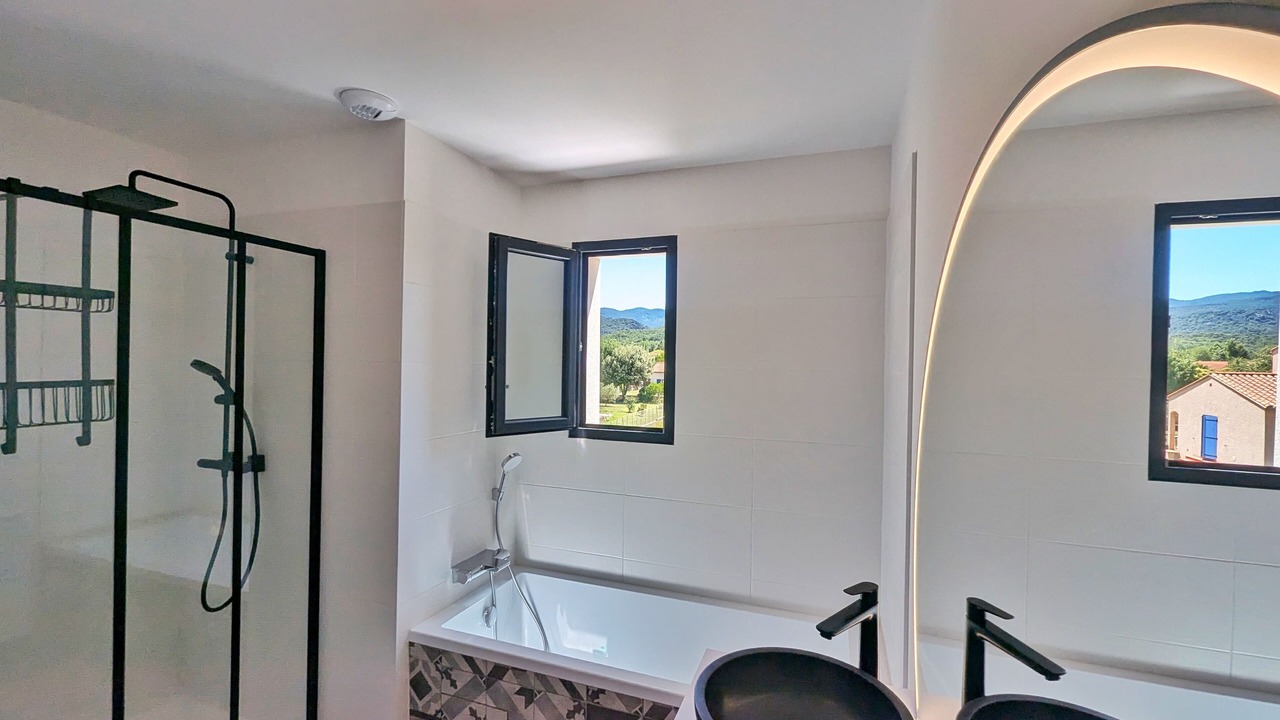 Photo of Bathroom in Maureillas-Las-Illas