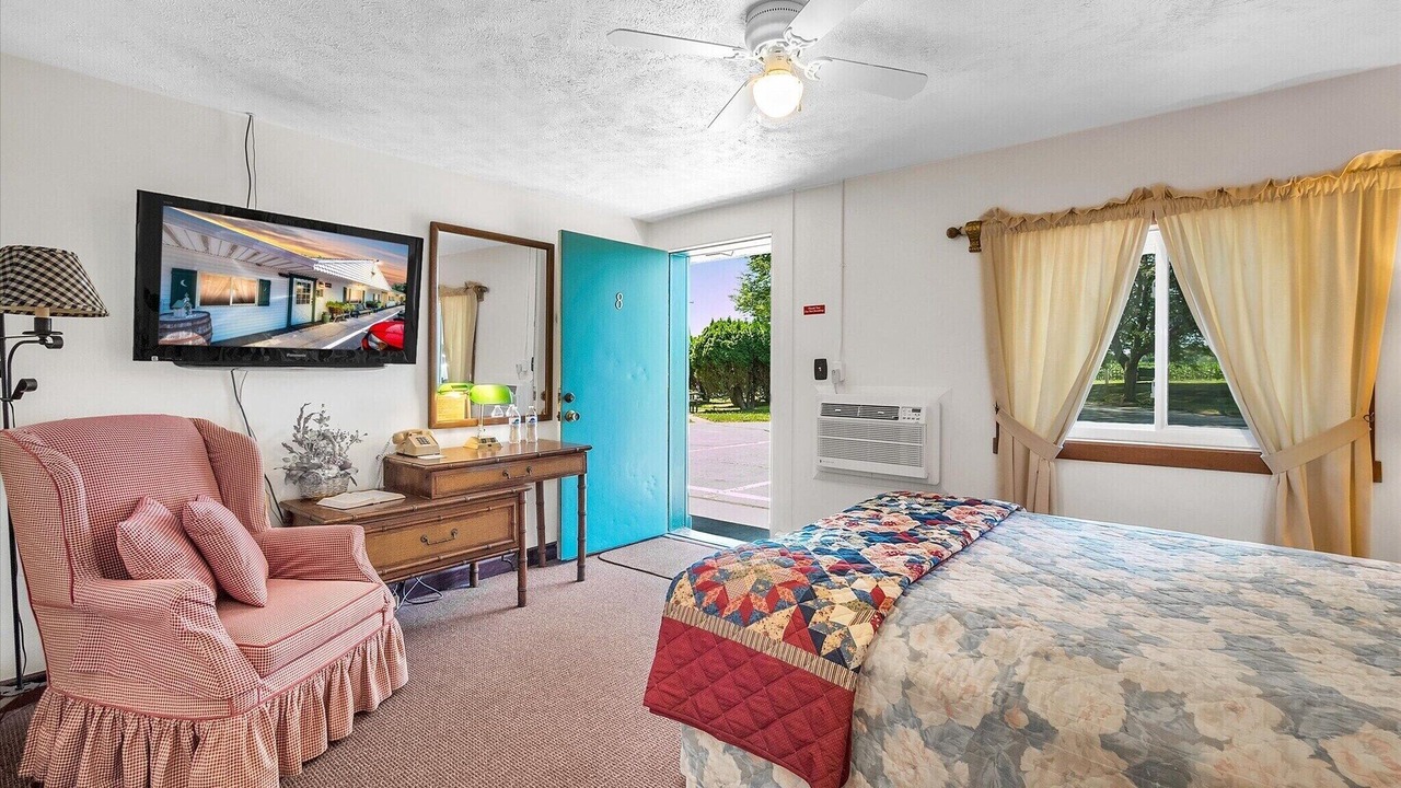 Photo of Bedroom in Shaftsburg