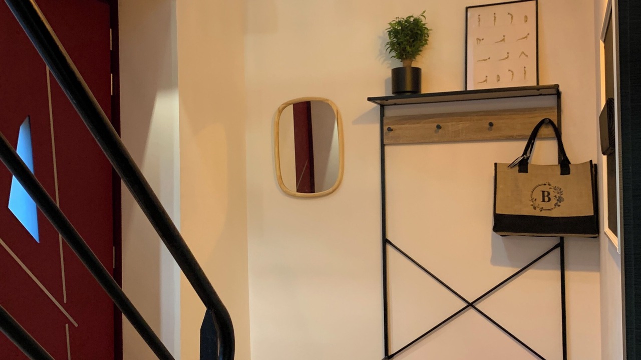 Photo of Others in Flacey