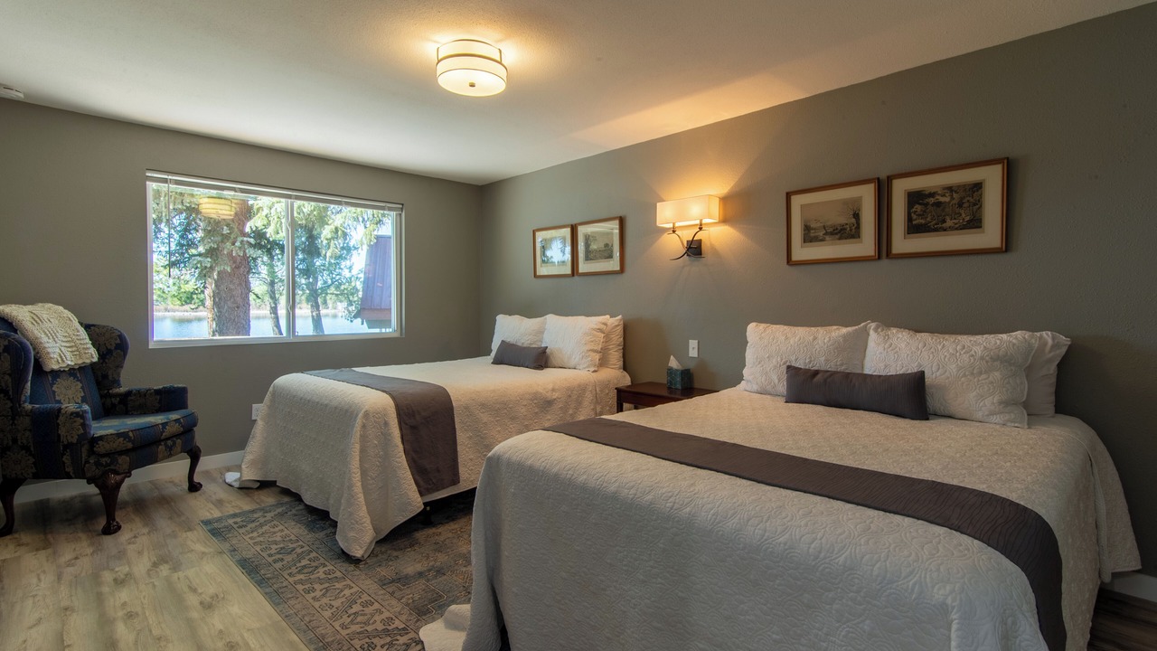 Photo of Others in Crescent