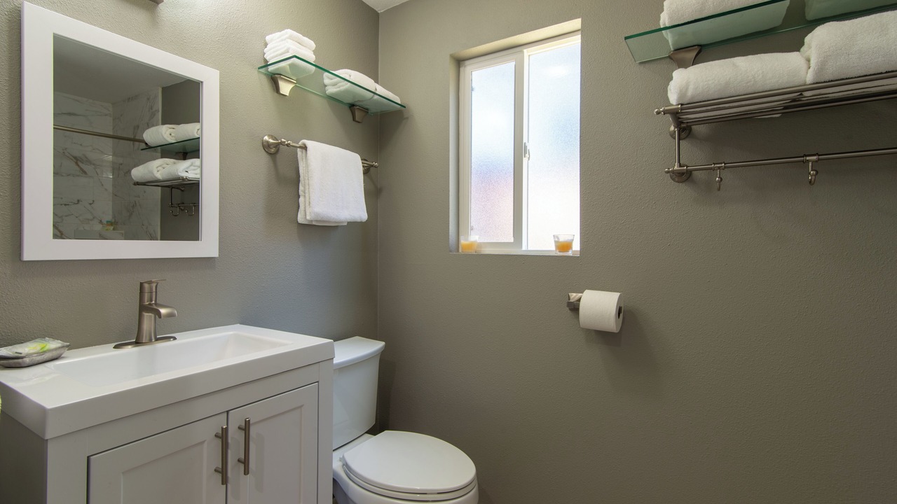 Photo of Bathroom in Crescent