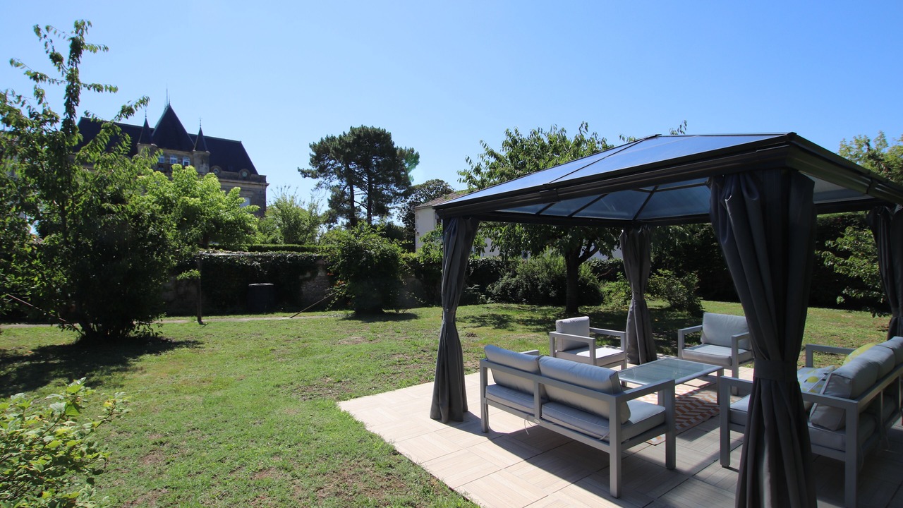 Photo of Patio Balcony in Lamothe-Landerron