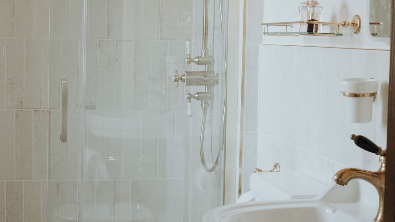 Photo of Bathroom in Auchtermuchty