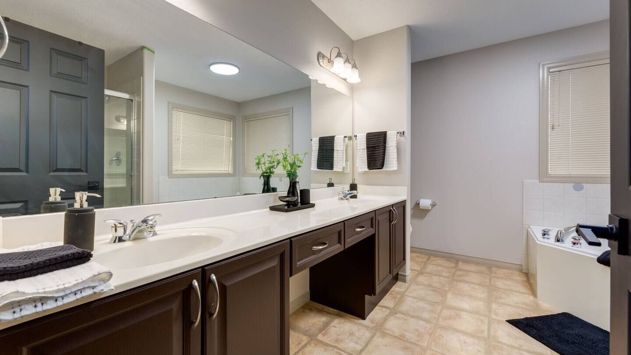 Photo of Others in Cougar Ridge