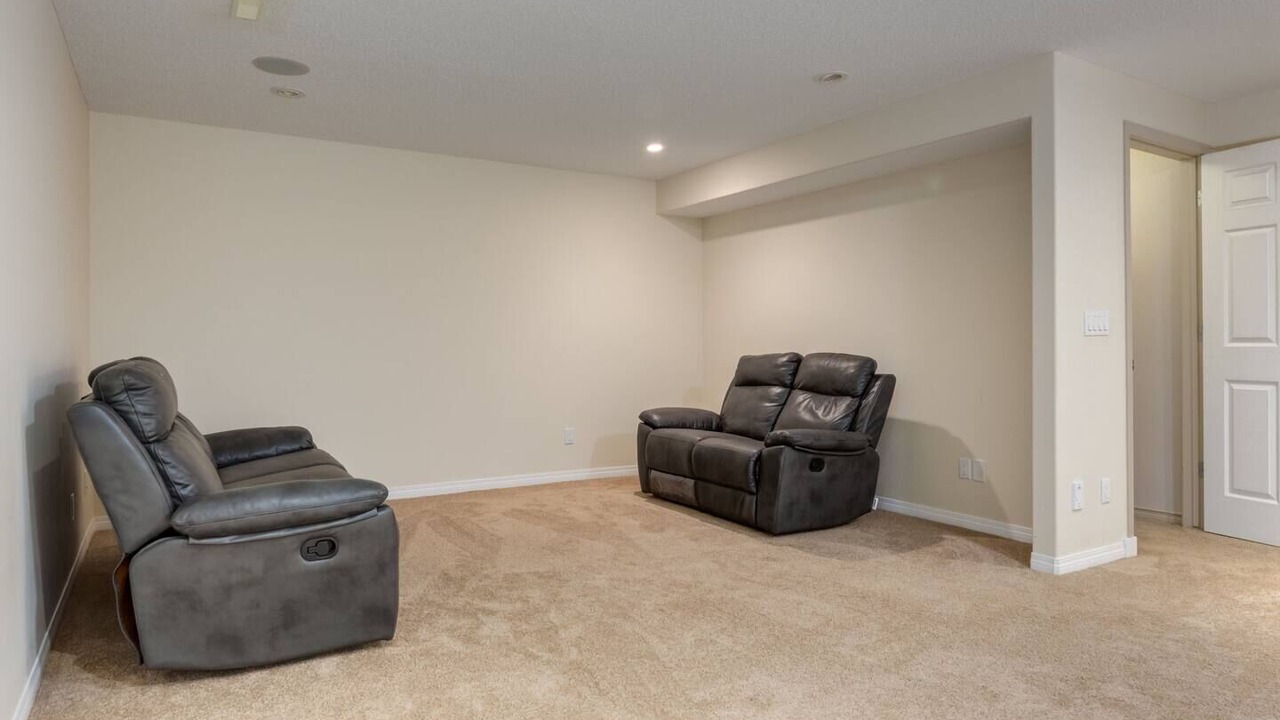 Photo of Others in Cougar Ridge