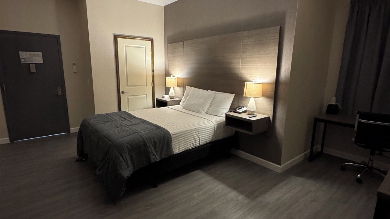 Photo of Bedroom in South Side