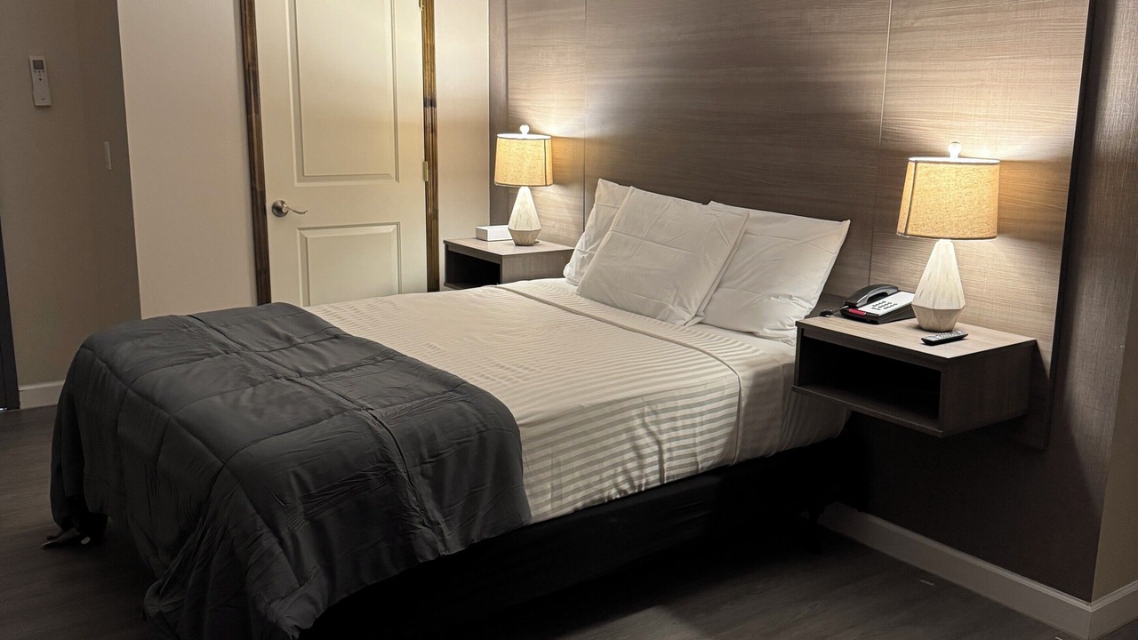 Photo of Bedroom in South Side