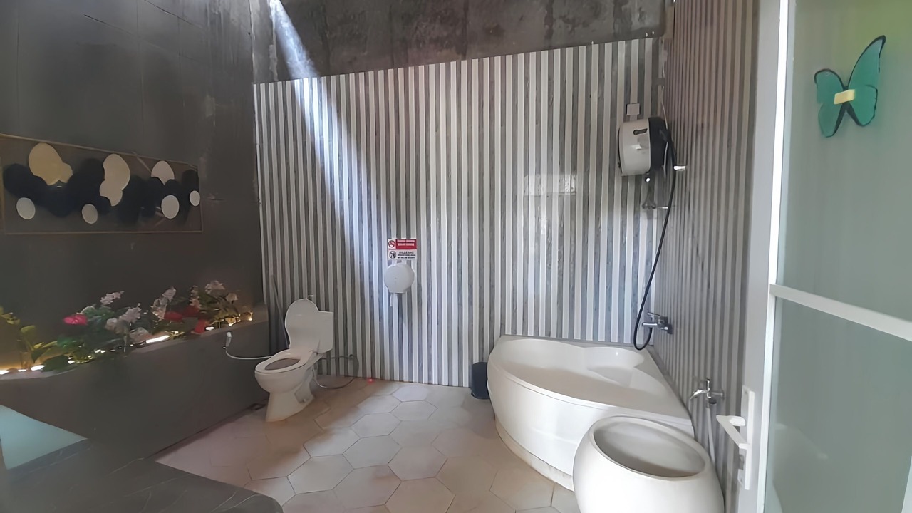 Photo of Bathroom in Rendeh