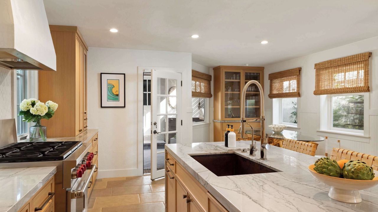 Photo of Kitchen in Beach Barber Tract
