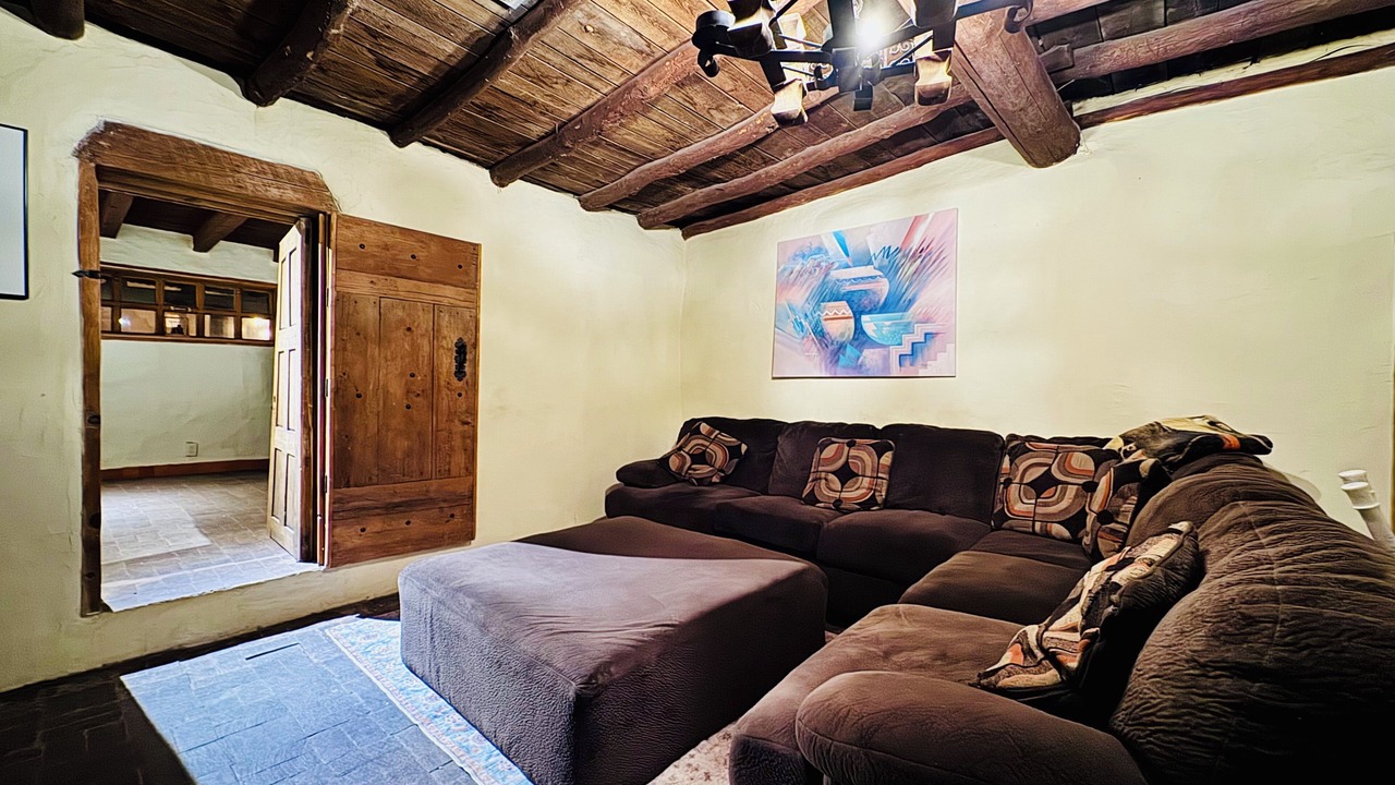 Photo of Livingroom in Placitas