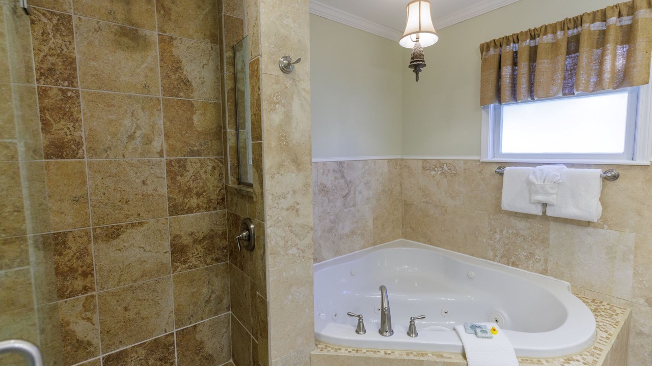 Photo of Bathroom in Lookout Mountain