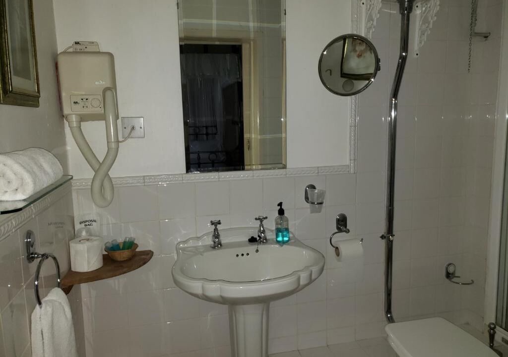 Photo of Others in Clifton Hampden