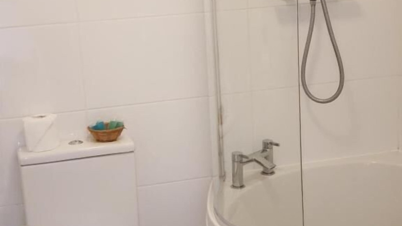 Photo of Others in Clifton Hampden