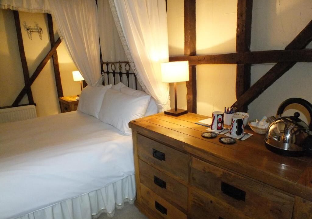 Photo of Others in Clifton Hampden