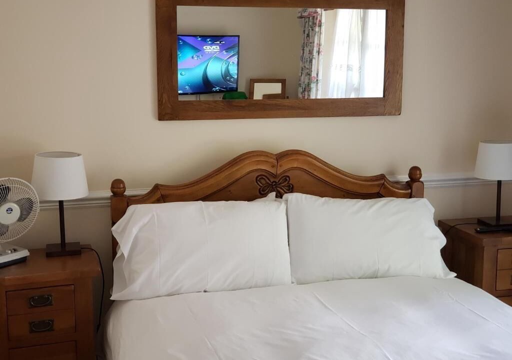 Photo of Bedroom in Clifton Hampden