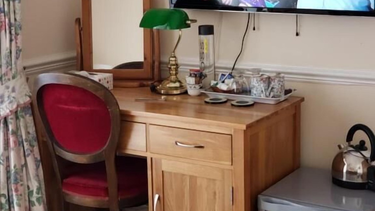 Photo of Others in Clifton Hampden