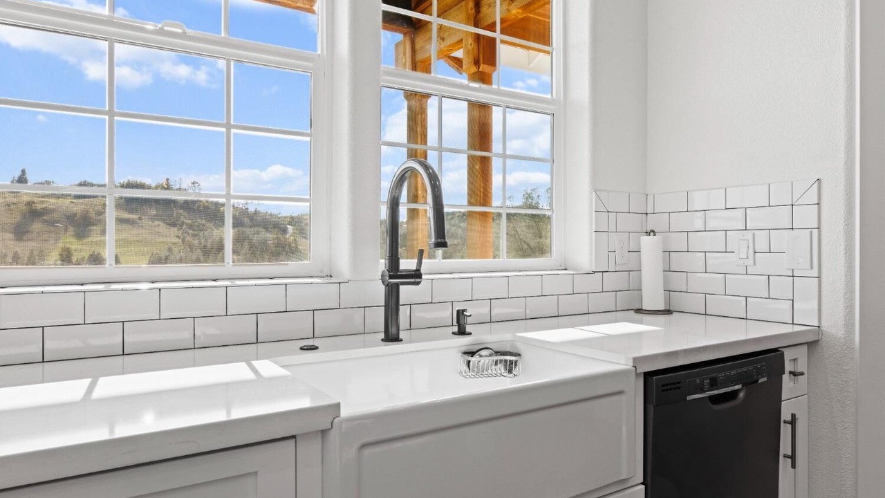 Photo of Kitchen in Jayhawk