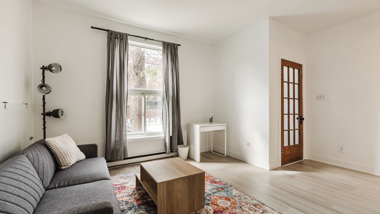 Photo of Livingroom in Pointe-Saint-Charles