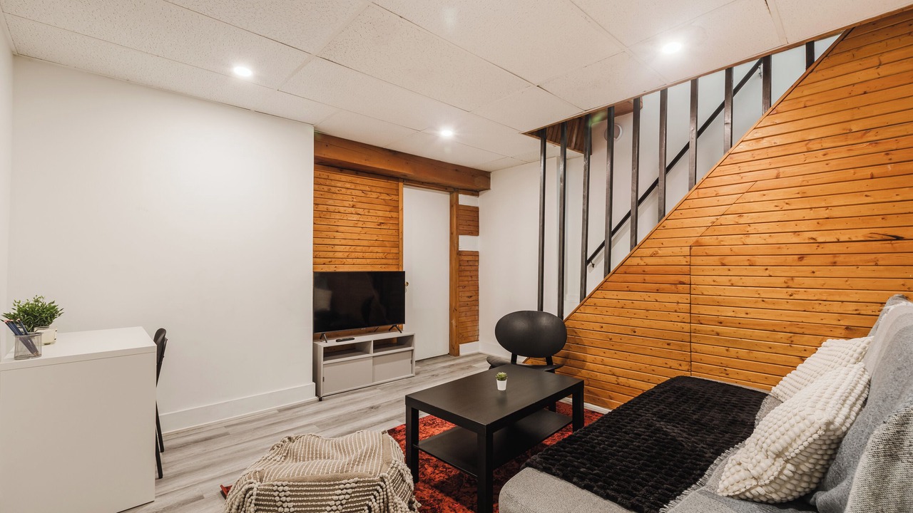 Photo of Livingroom in Pointe-Saint-Charles