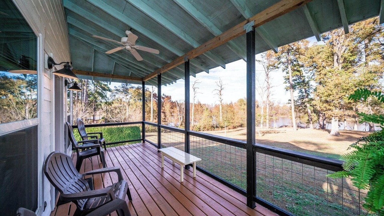 Photo of Patio Balcony in Ore City