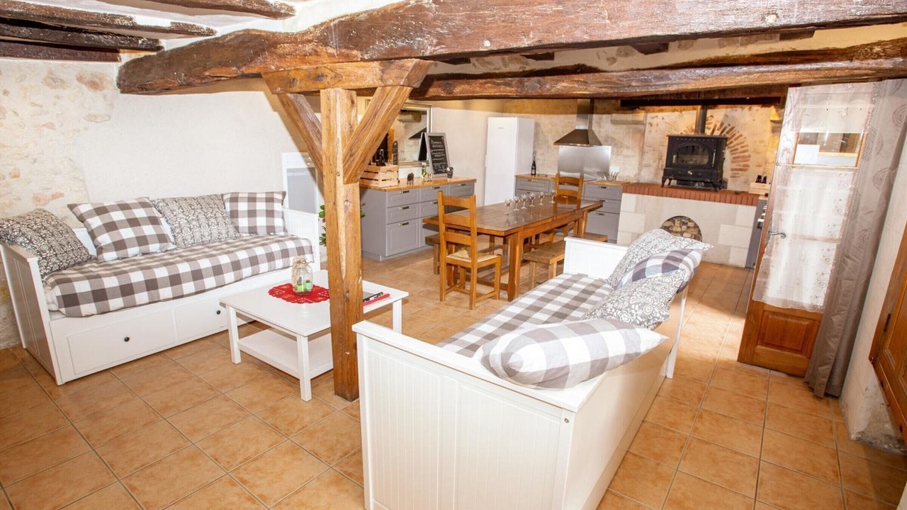 Photo of Livingroom in Sennevieres