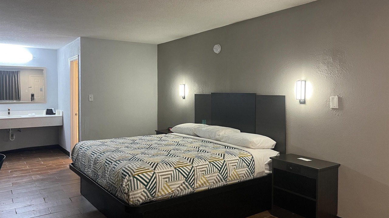 Photo of Others in Hurricane