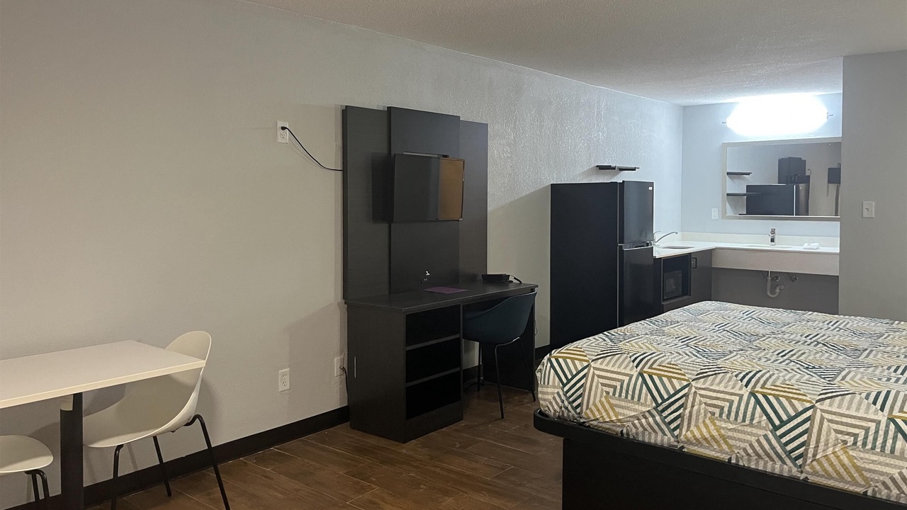 Photo of Others in Hurricane