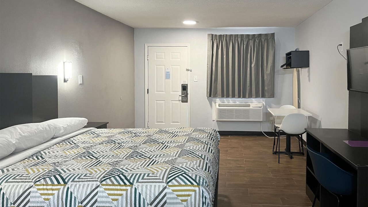 Photo of Others in Hurricane