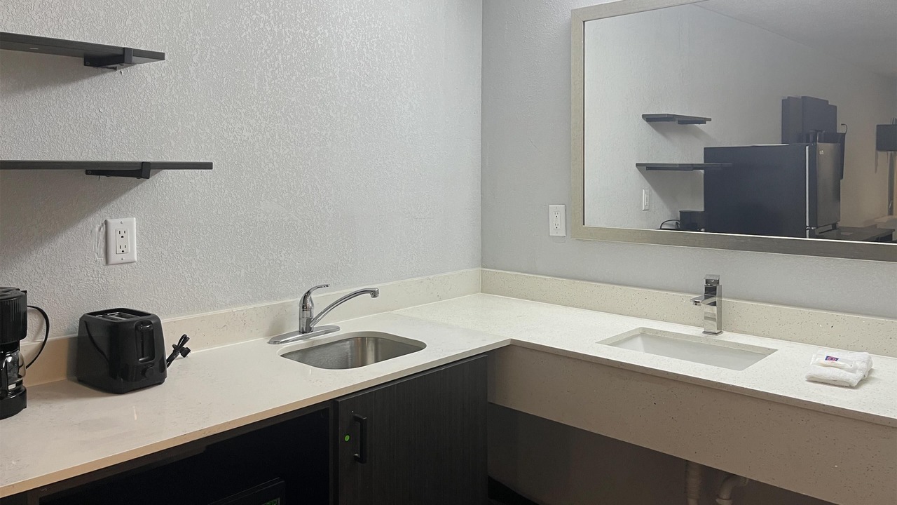 Photo of Kitchen in Hurricane